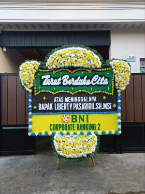 Papan Bunga Duka di Guntung Manggis